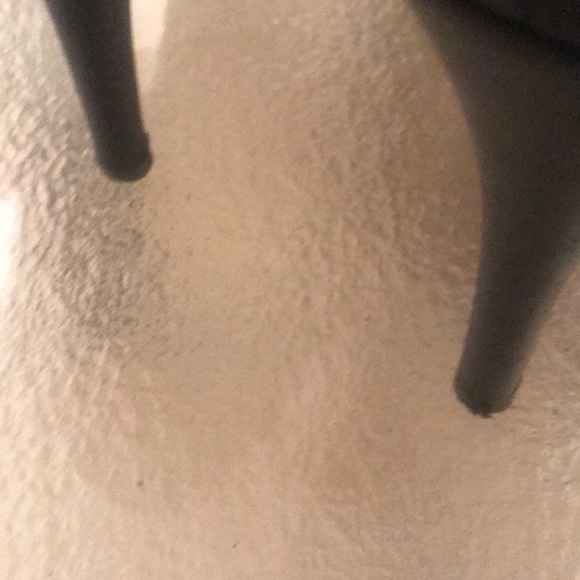 Excellent Condition Authentic Coach shoe - Picture 2 of 5